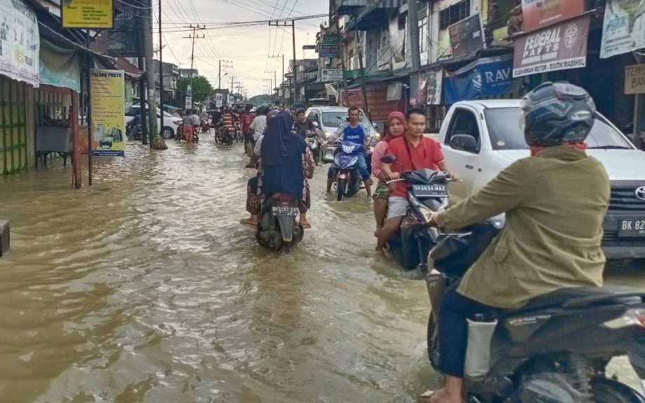 Banjir melanda lima desa di Kecamatan Dolok Masihul, Kabupaten Serdang Bedagai, Provinsi Sumatra Utara