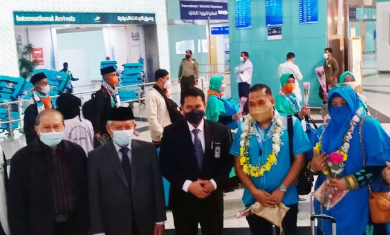 Dubes RI untuk Arab Saudi Sambut Kedatangan Rombongan Jemaah Umrah Asal Indonesia Pertama sejak Pandemi Covid-19